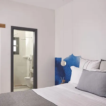 Hotel Contaratos Bay 3*